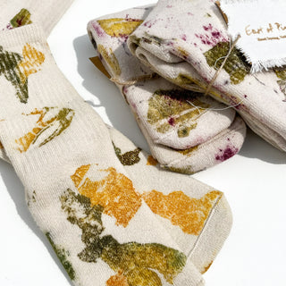 Classic pattern naturally dyed organic cotton socks